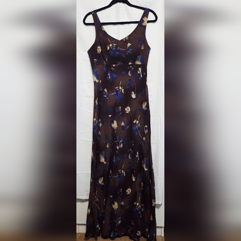 Alyn Paige brand, Vintage, Dark brown sleeveless maxi dress with a blue floral.